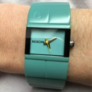 Woman Nixon watch.